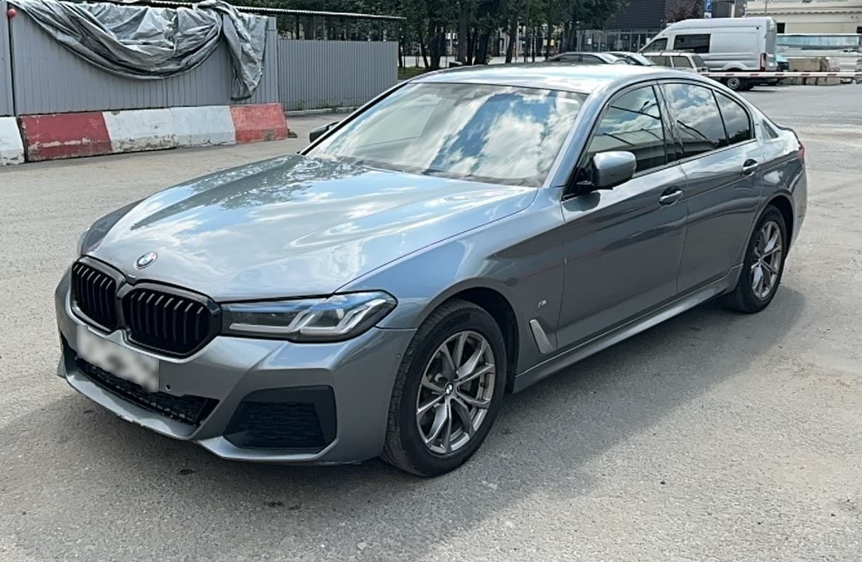 BMW 5 серия - 1
