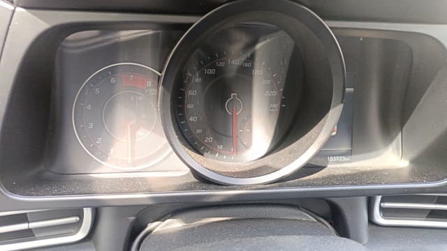 Hyundai Elantra - 7