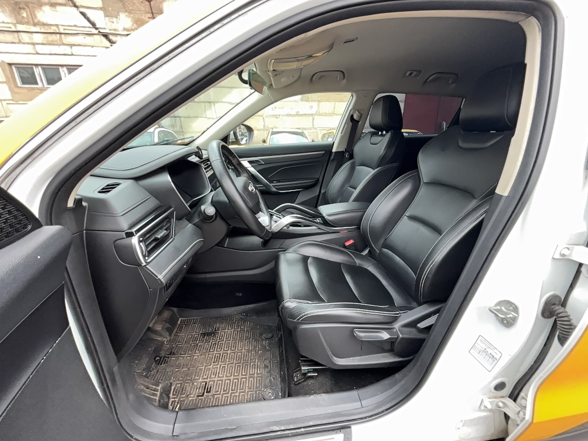Geely Atlas Pro - 6