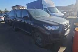 Toyota Hilux - 1
