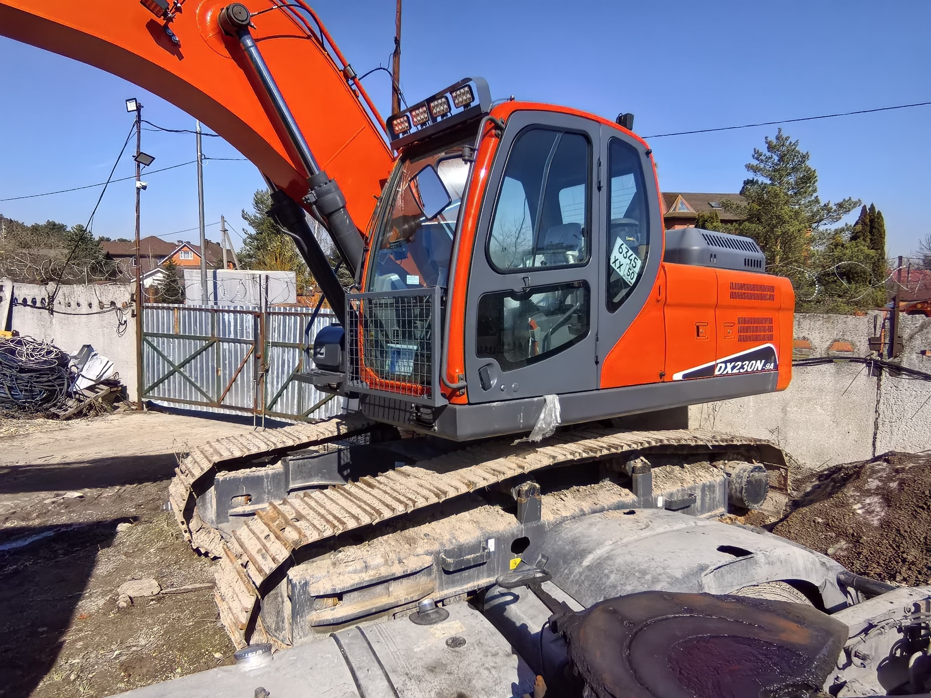 Daxin DX230* Экскаватор - 1