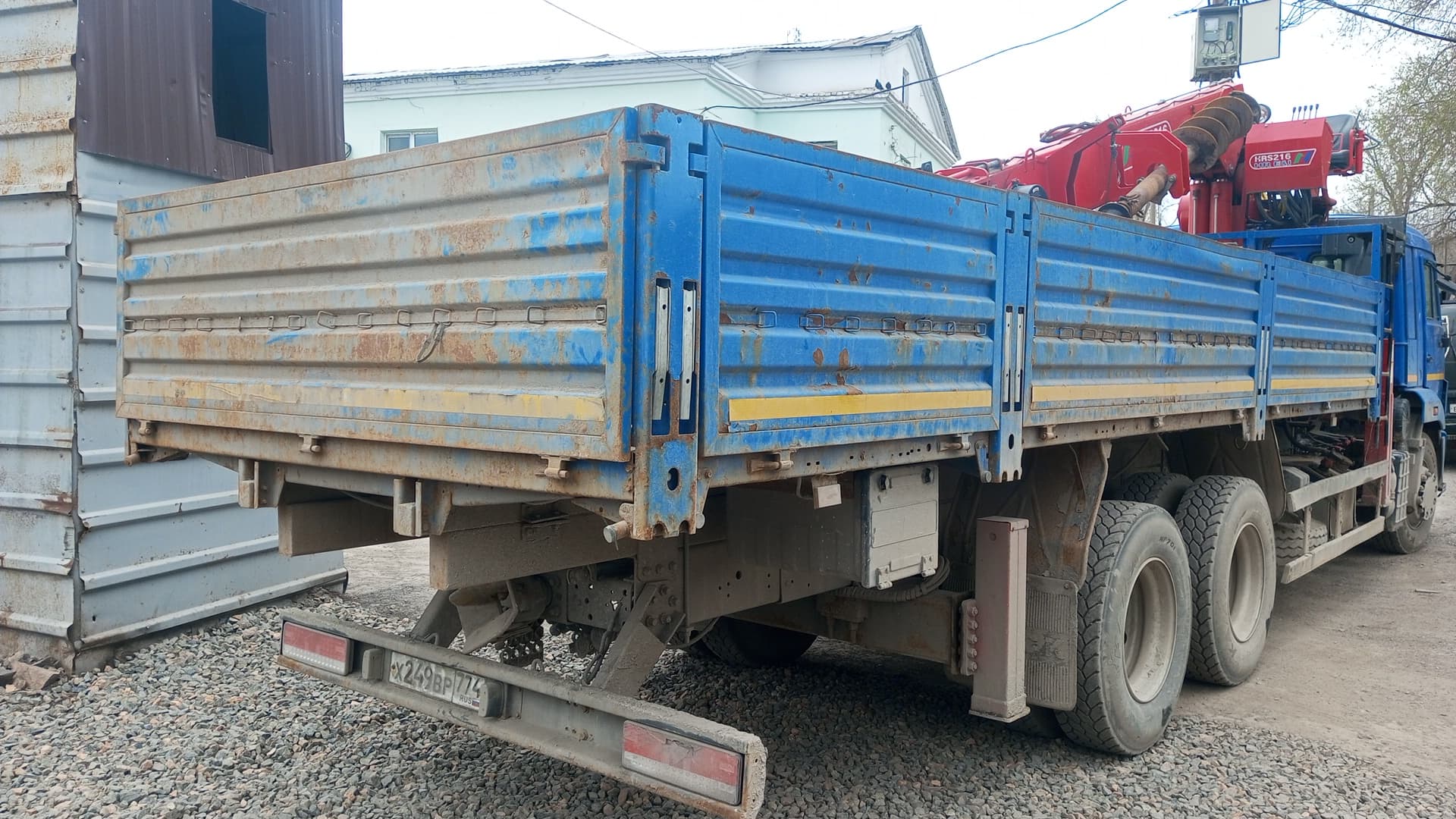 Камаз 65117 6x4 Бортовой с КМУ - 3