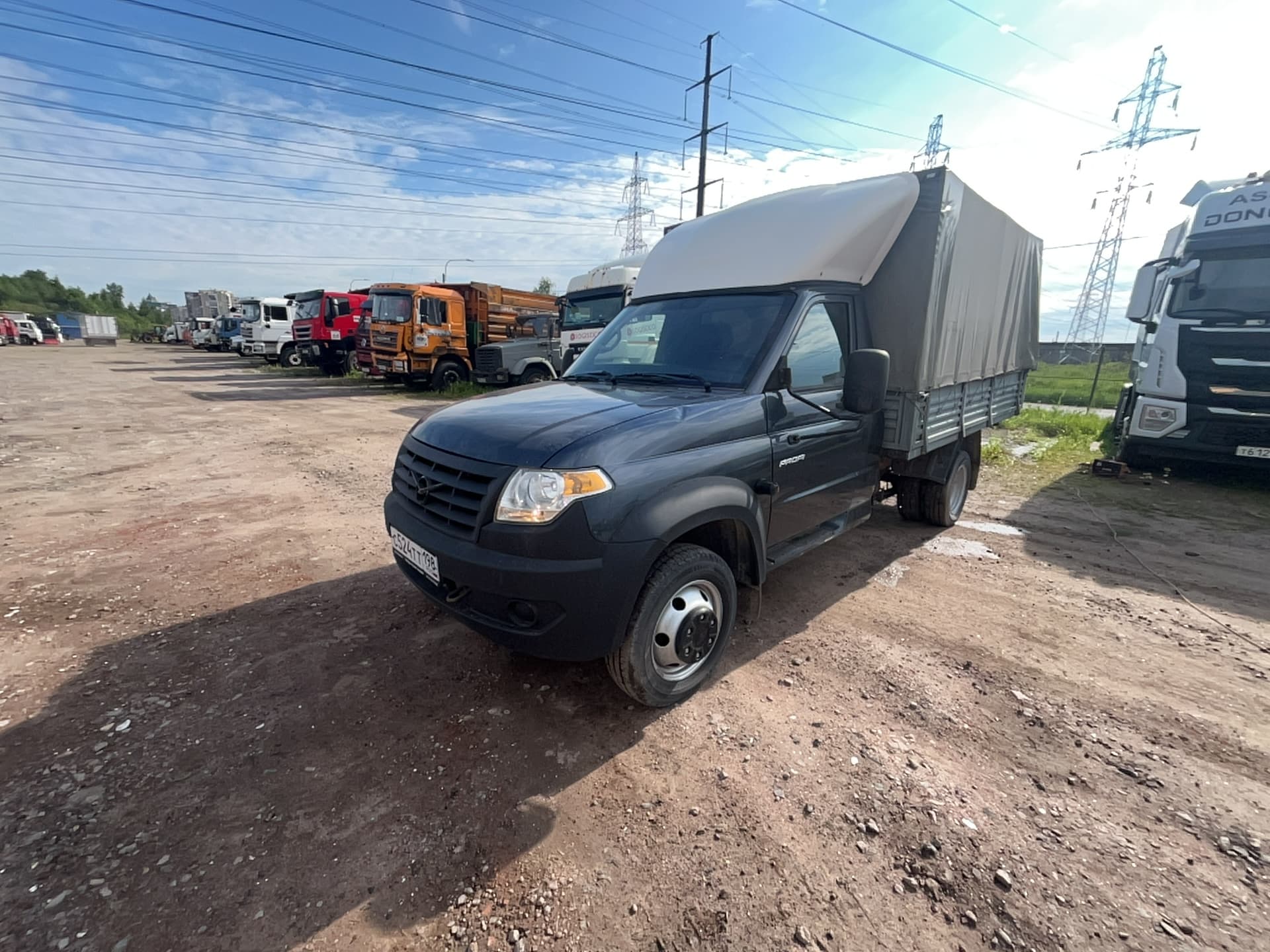UAZ Profi - 1