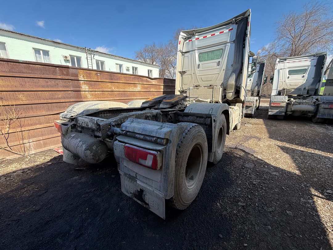 Mercedes-Benz Actros 6x4 Седельный тягач - 3