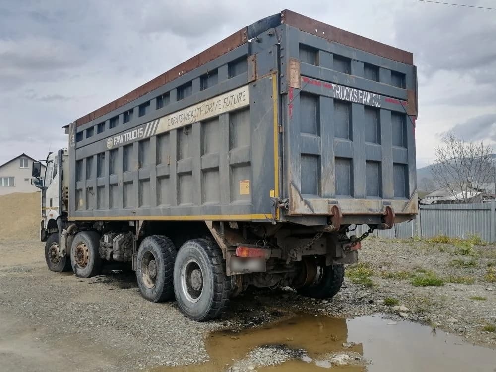 FAW J6 8x4 Самосвал - 4