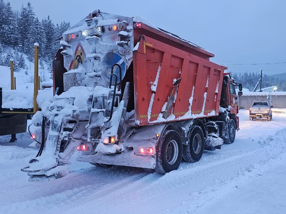 Ряжский Авторемонтный Завод МК-4534 на шасси КамАЗ 6520 6x4 КДМ - 3