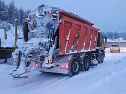 Ряжский Авторемонтный Завод МК-4534 на шасси КамАЗ 6520 6x4 КДМ - 3