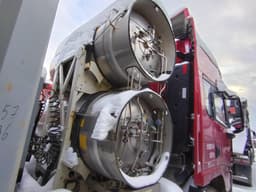 Shacman (Shaanxi) SX* 4x2 Седельный тягач - 3