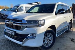 Toyota Land Cruiser 200 - 1