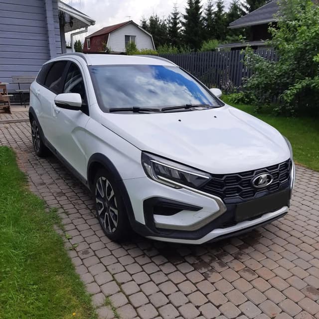 Lada Vesta SW Cross - 2