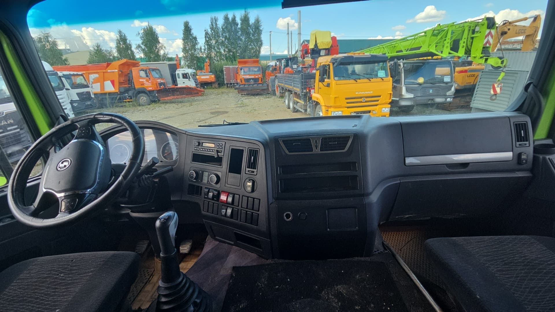 Shacman (Shaanxi) SX* 8x4 Самосвал - 5