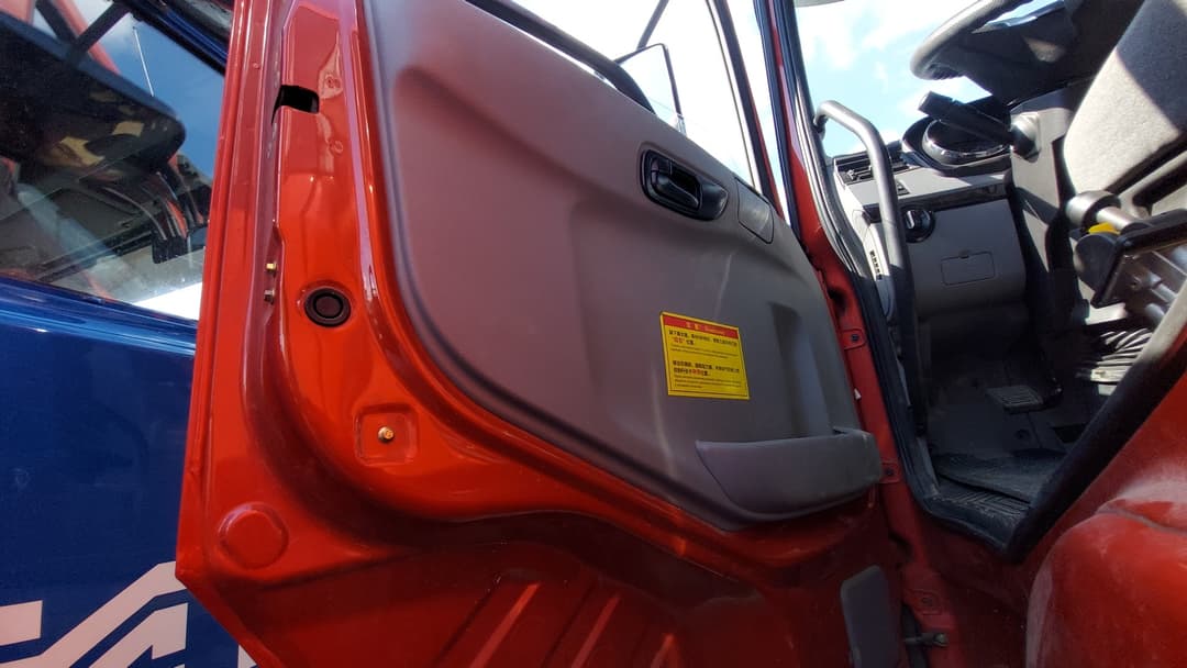 Dongfeng KC 8x4 Самосвал - 8