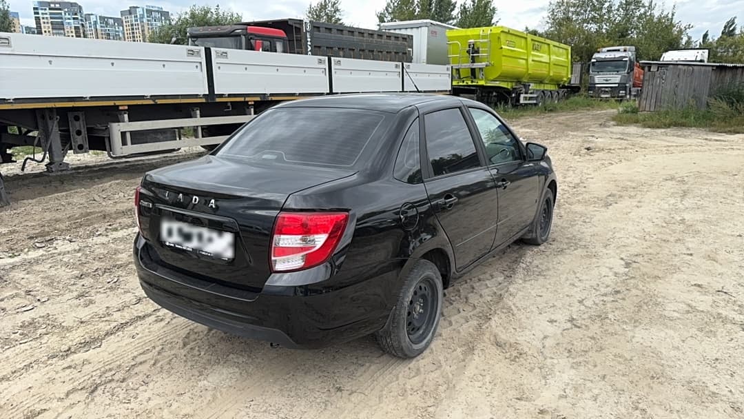 Lada Granta седан - 3