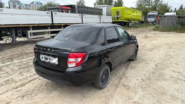 Lada Granta седан - 3