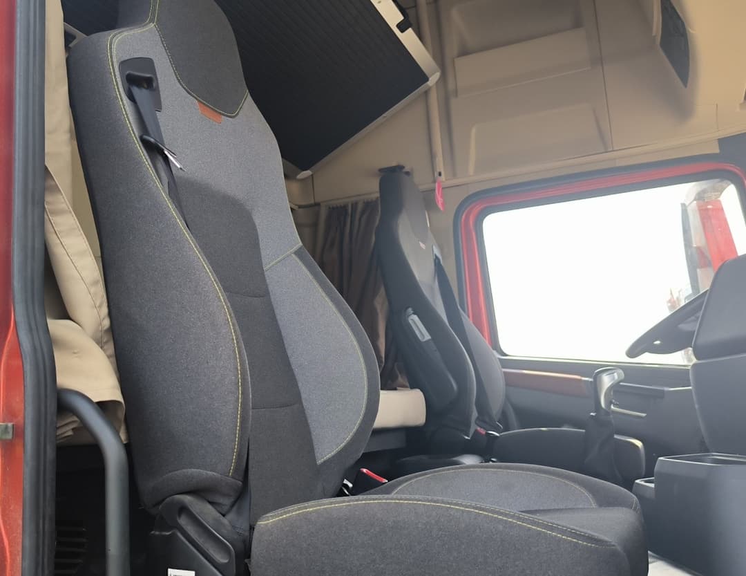 Shacman (Shaanxi) SX* 6x4 Седельный тягач - 9