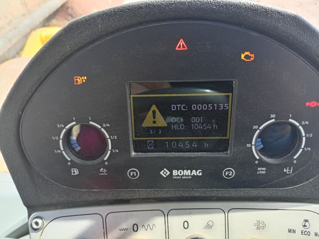 Bomag BW 220 Каток - 6