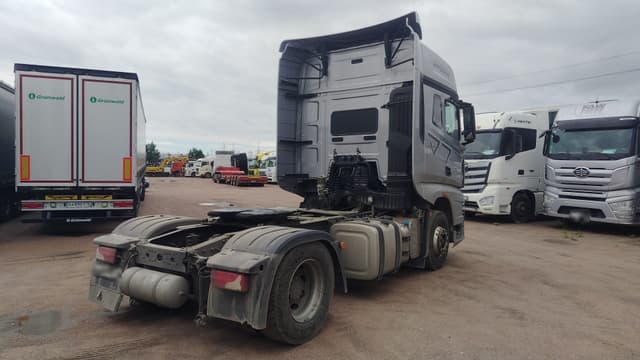 FAW J7 4x2 Седельный тягач - 3