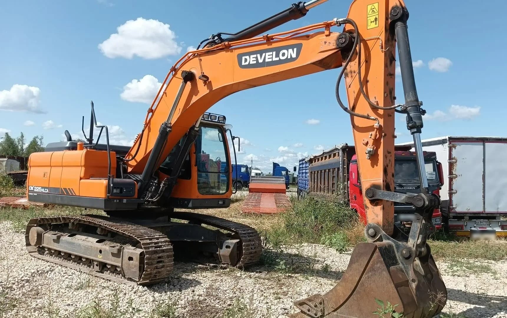 Develon DX225* Экскаватор - 2