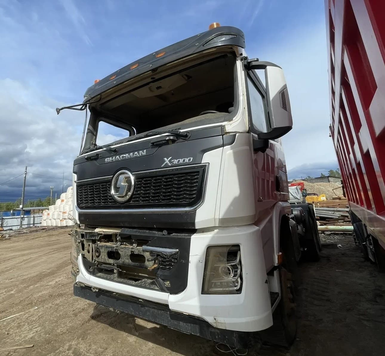 Shacman (Shaanxi) SX* 6x6 Седельный тягач - 1