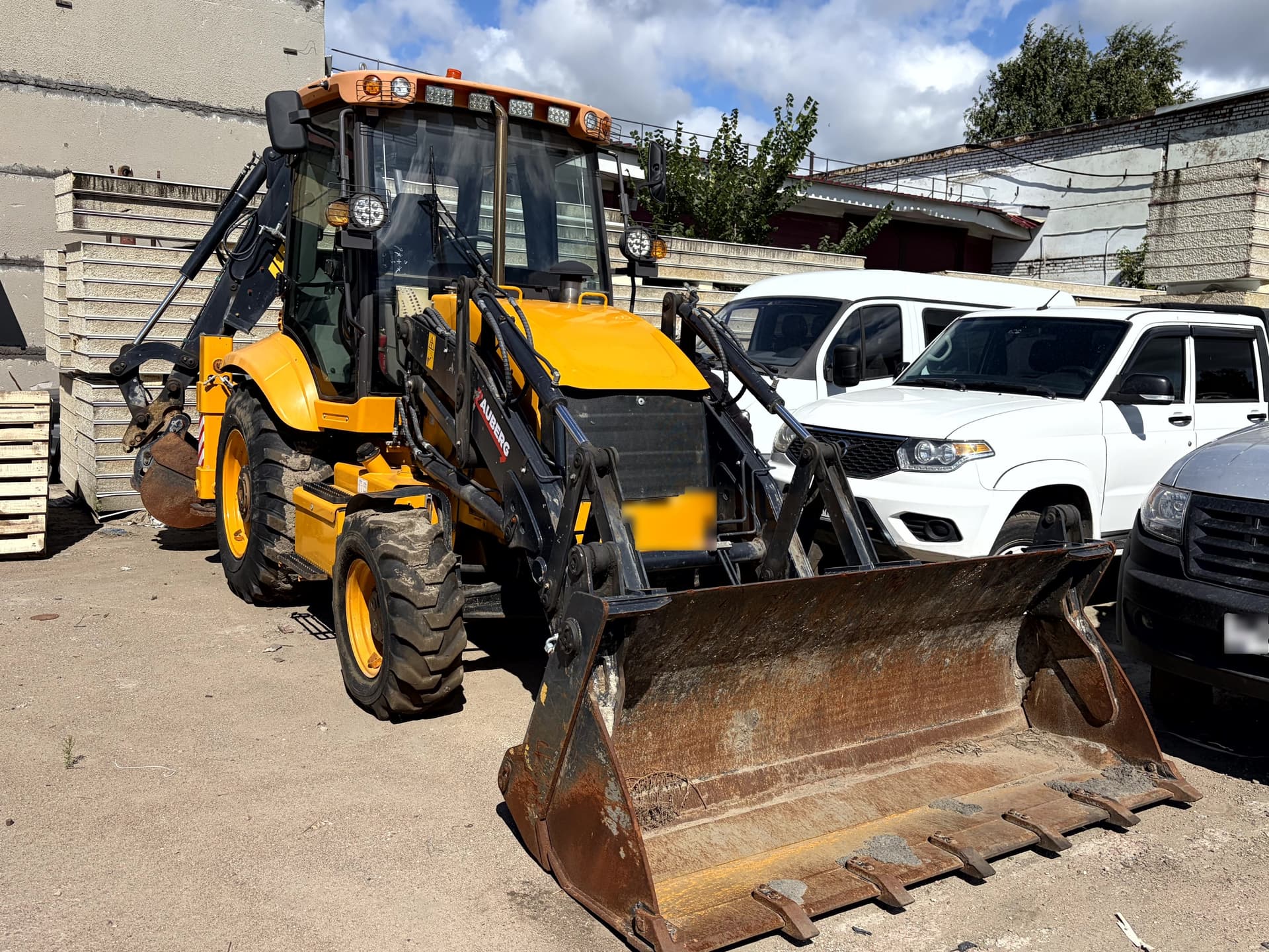 Zauberg EF3* Экскаватор-погрузчик - 2