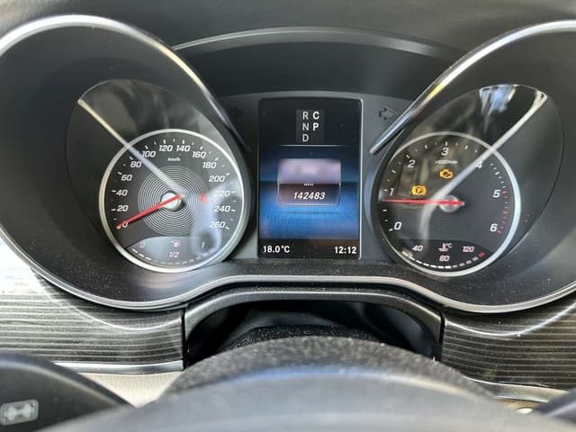 Mercedes-Benz V - 7