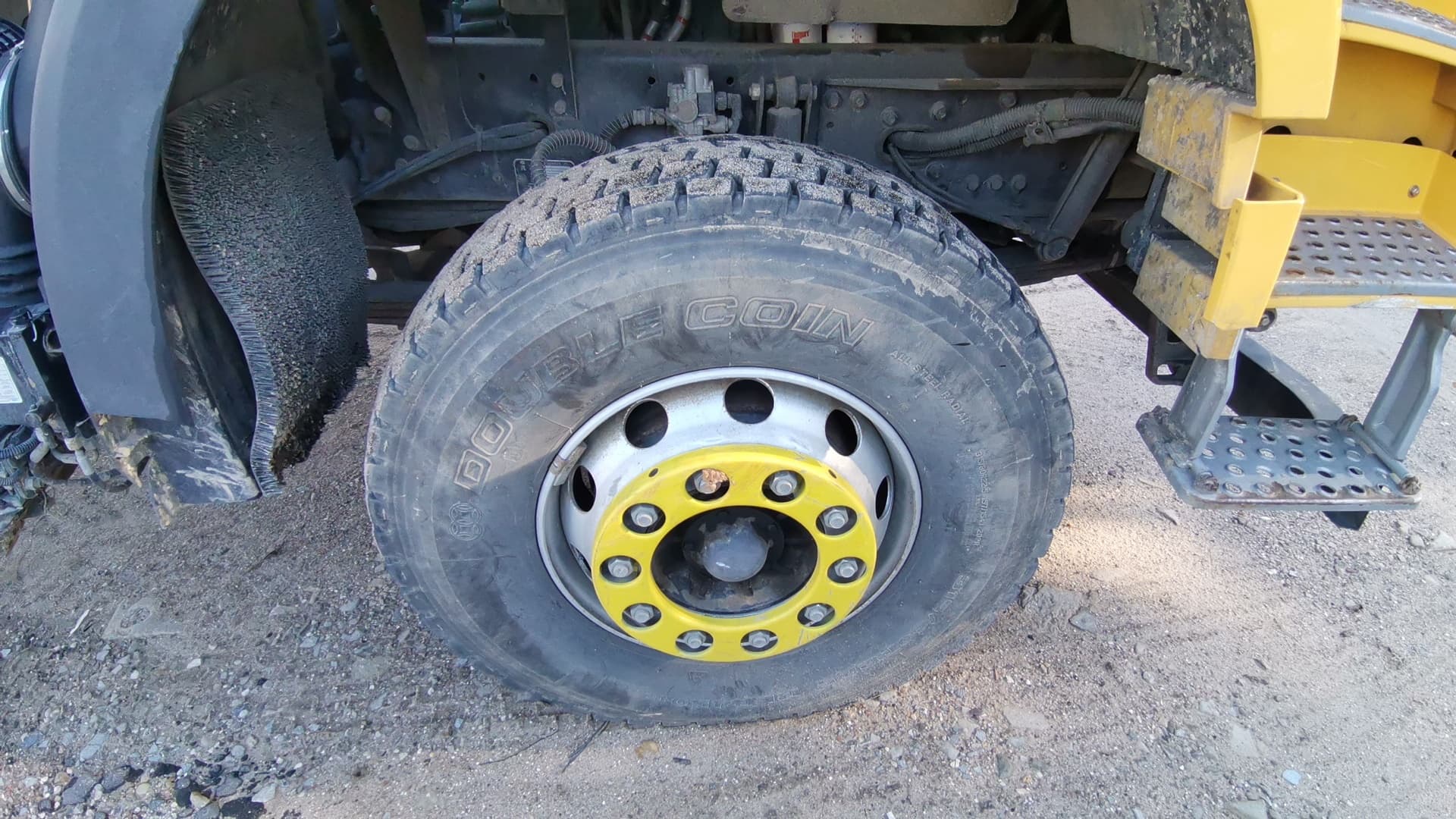 Казанский Завод Подъемных Механизмов 3250* на шасси FAW CA 3250 6X4 Бортовой с КМУ - 9