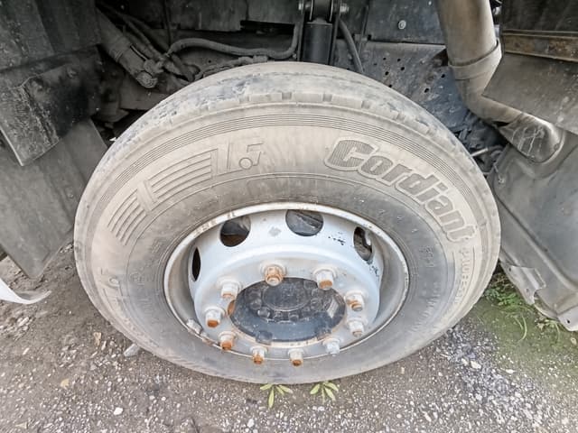 Камаз 5490 4x2 Седельный тягач - 8
