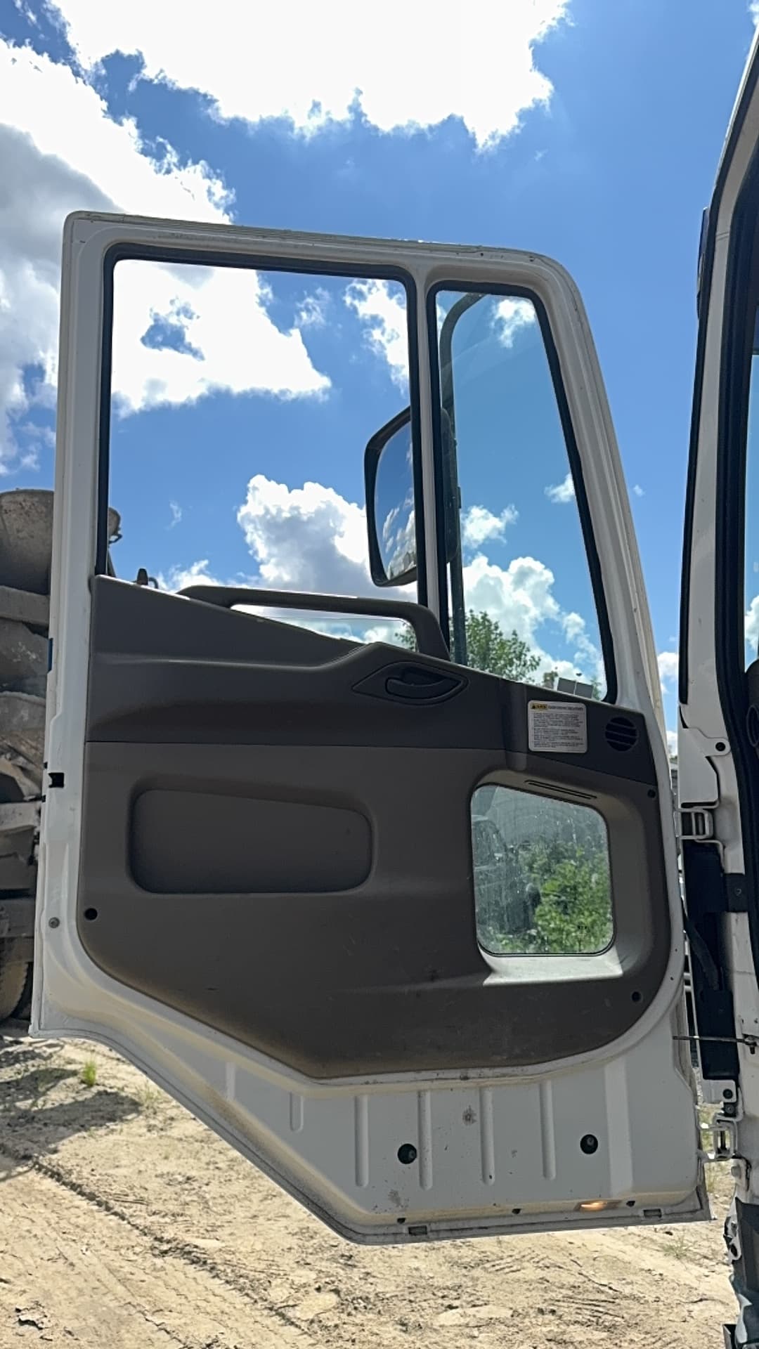 Daewoo Novus 8x4 Автобетононасос - 8