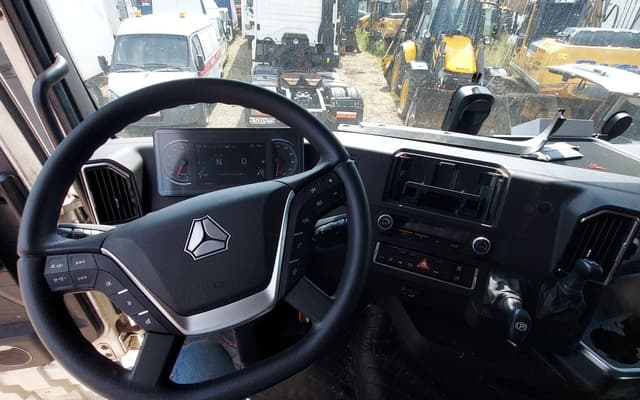 Sitrak C7H 4x2 Седельный тягач - 5