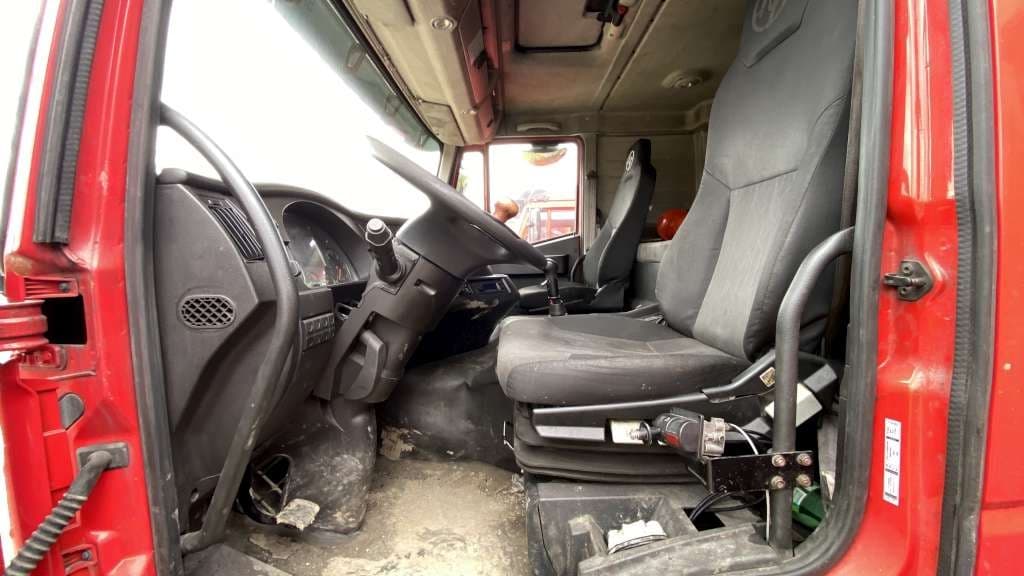 Hongyan CQ3406HV39 8x4 Самосвал - 6