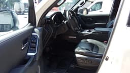Toyota Land Cruiser 300 - 6
