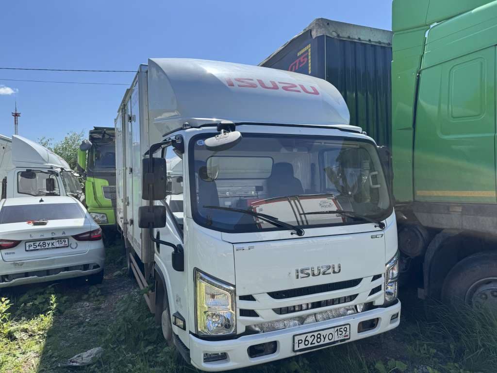 ISUZU ELF 4.5 4x2 Изотермический/рефрижератор - 2