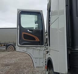 Shacman (Shaanxi) SX* 4x2 Седельный тягач - 7