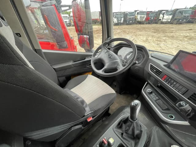 Hongyan CQ* 8x4 Самосвал - 6