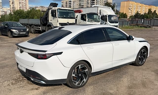 Changan Lamore - 3