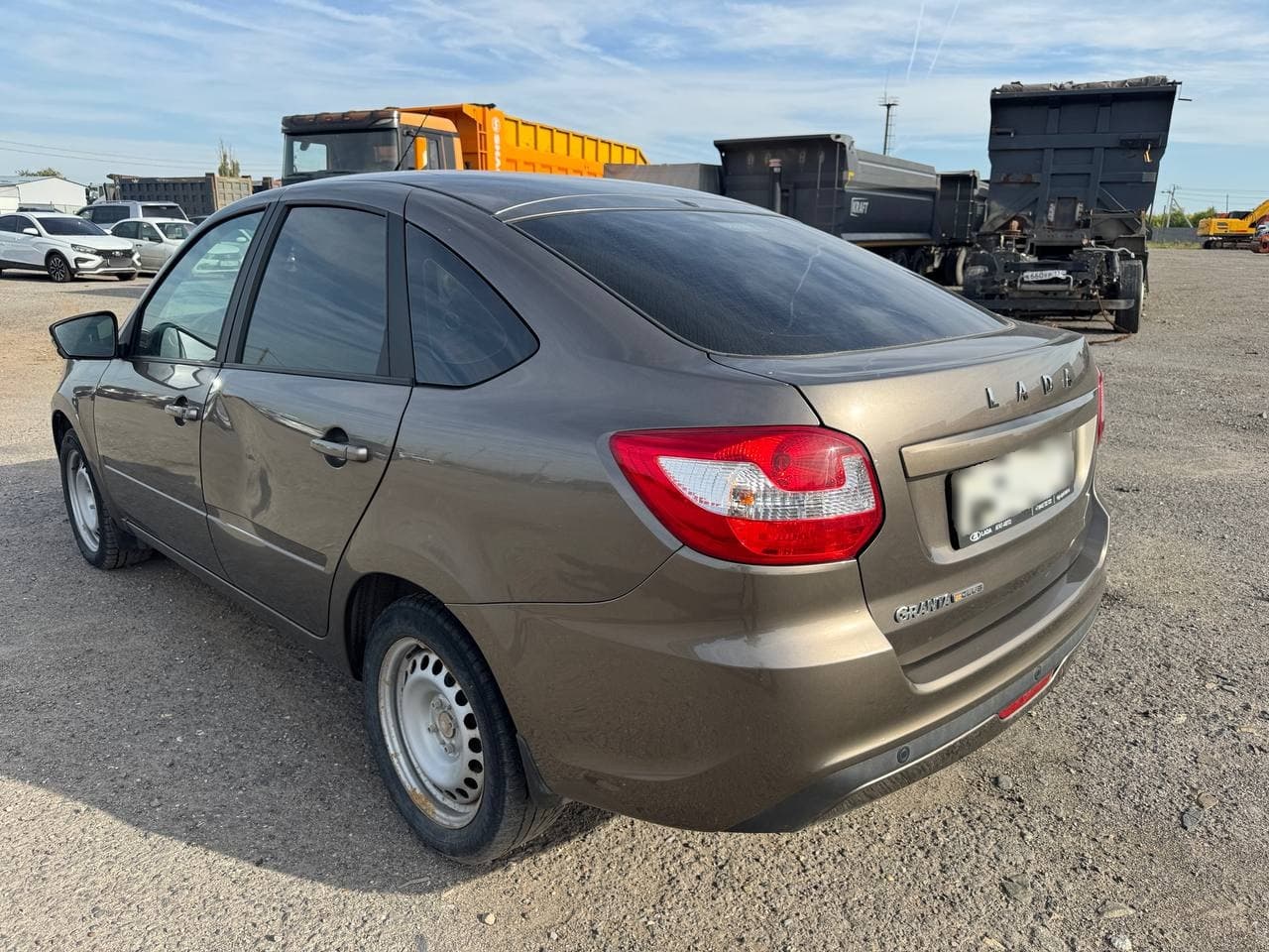 Lada Granta лифтбек - 4