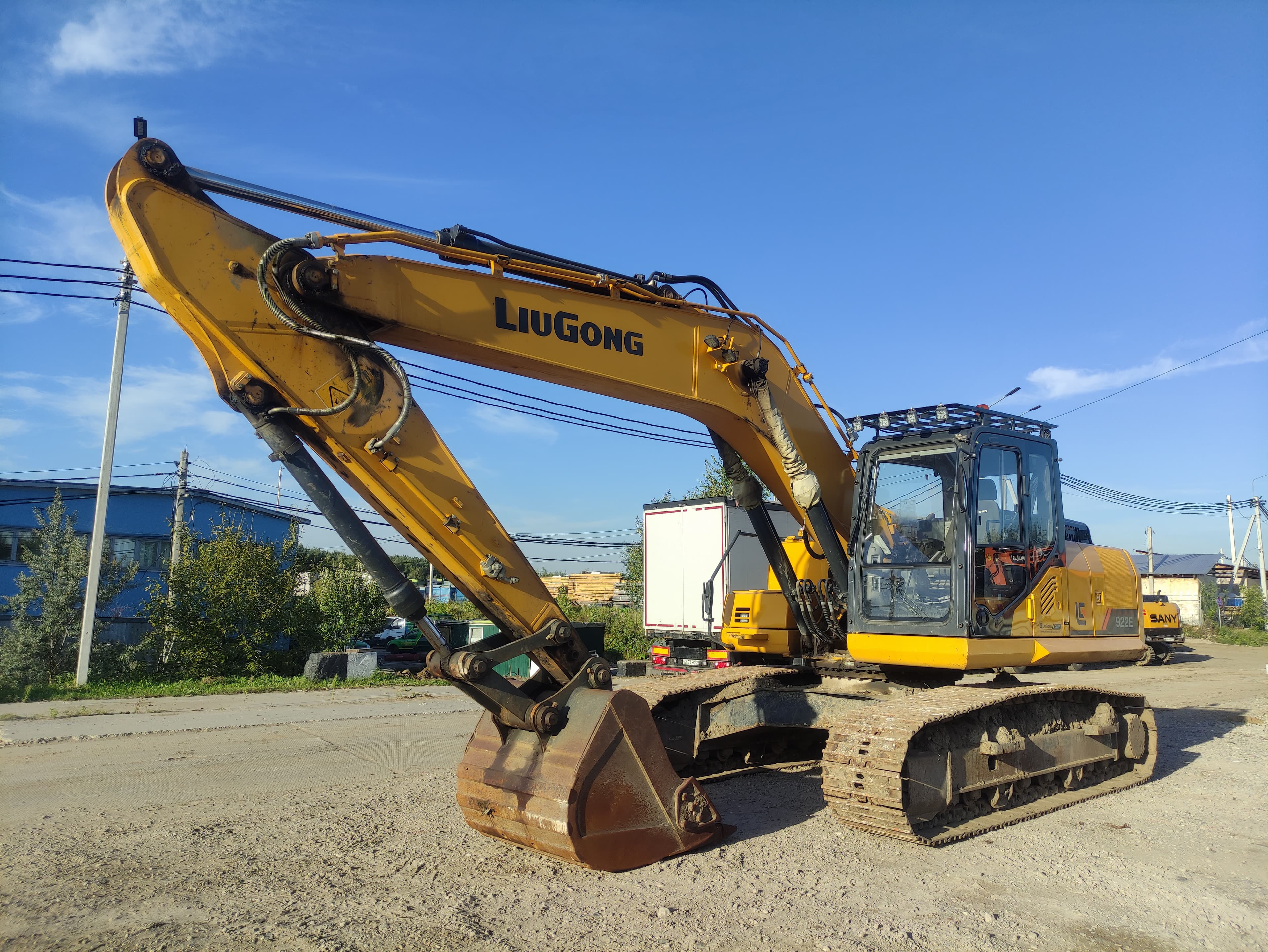 Liugong CLG922 Экскаватор - 1