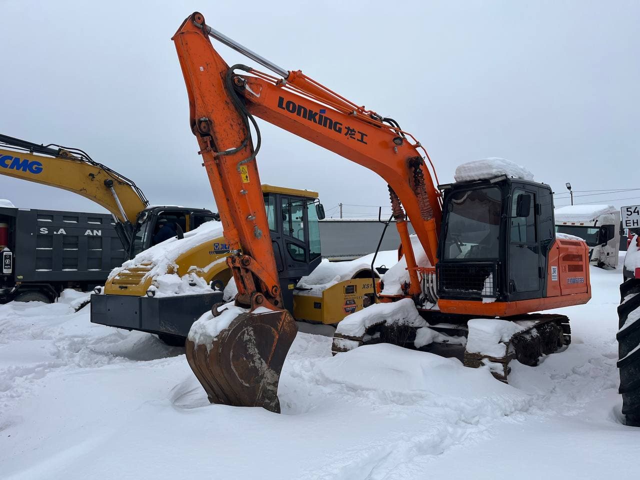 Lonking CDM6135 Экскаватор - 1