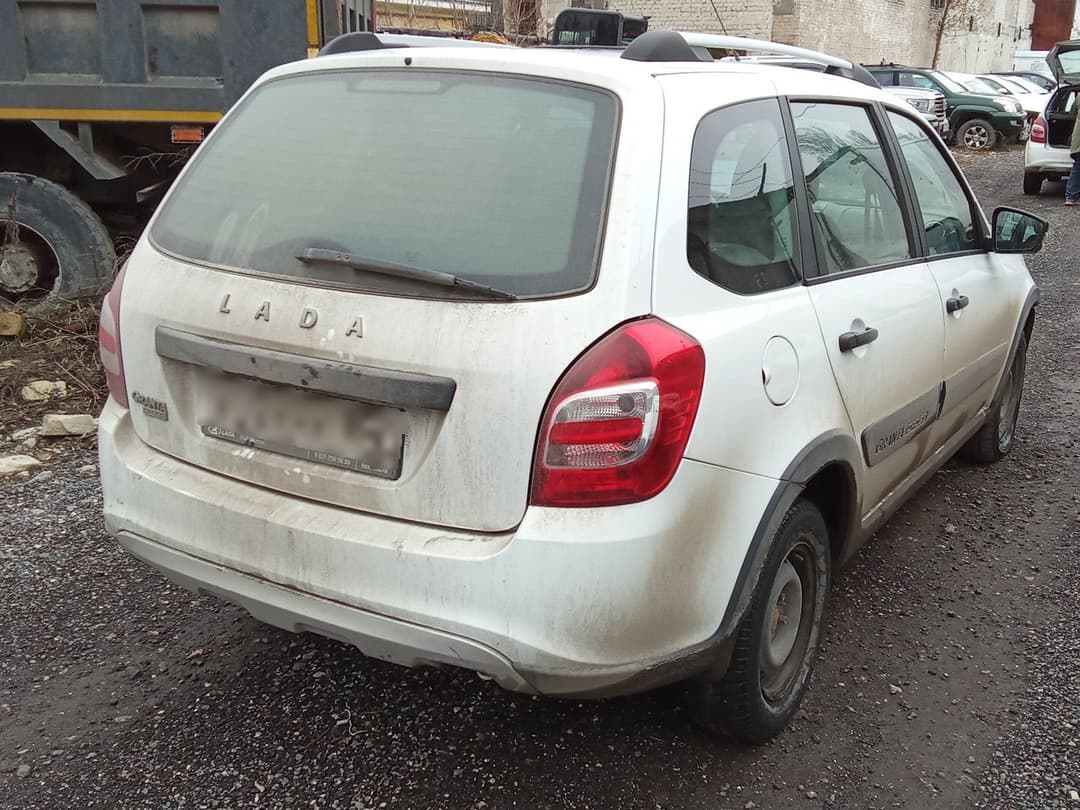 Lada Granta Cross - 3