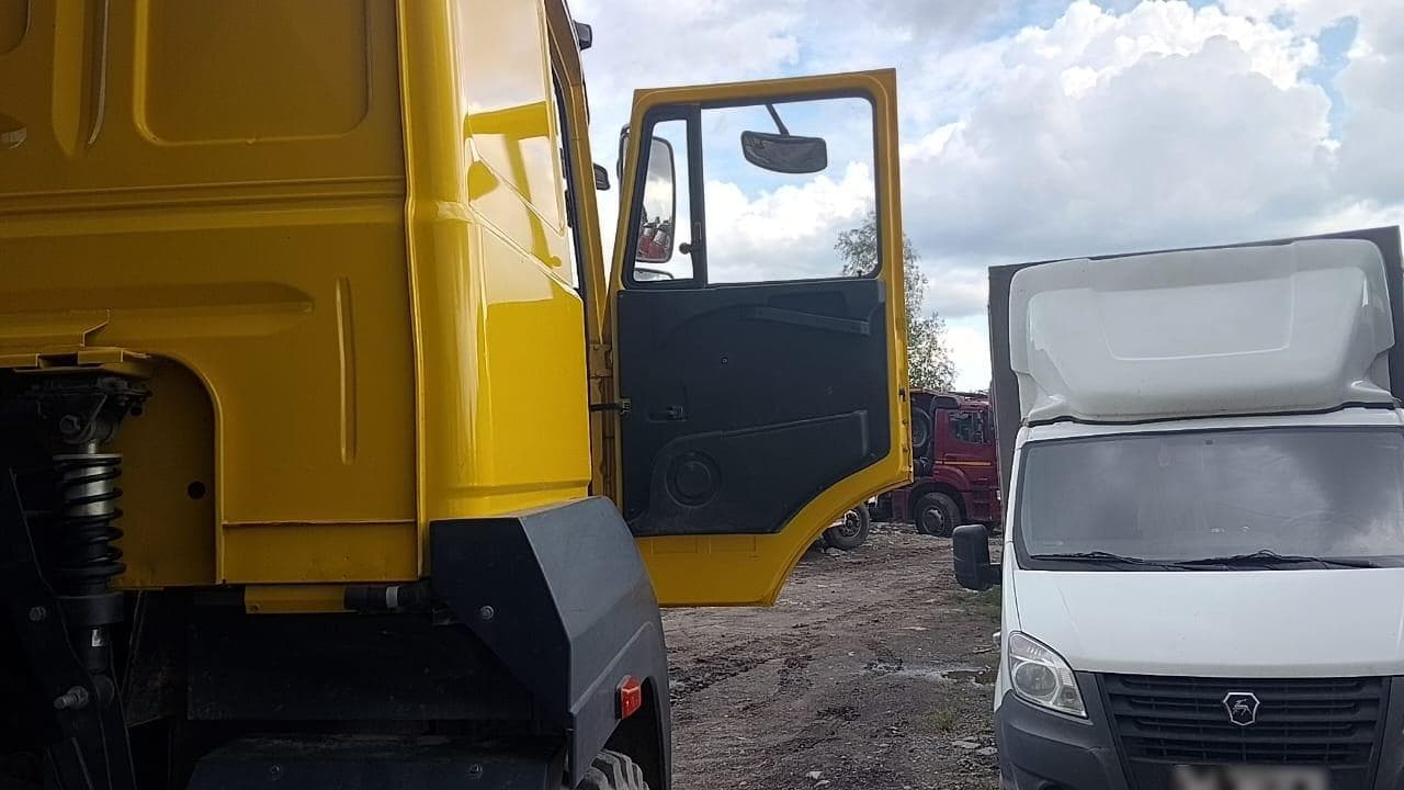 Завод Спецмаш SM02* на шасси Ural 6370 6x6 Самосвал - 7