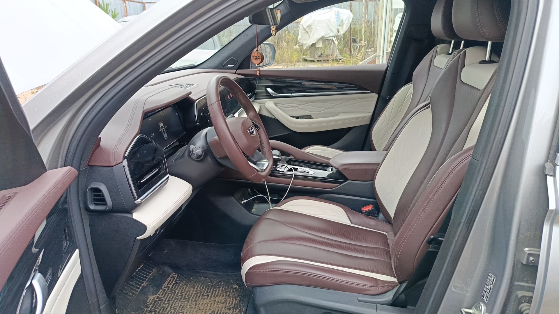 Geely Monjaro - 5