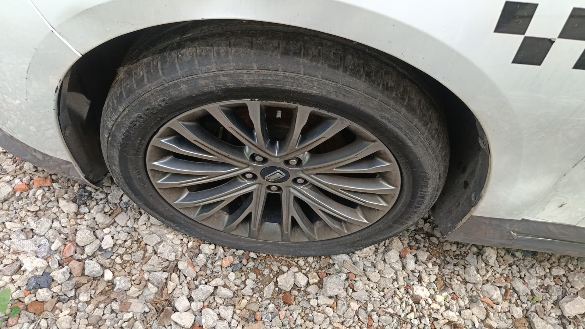FAW Bestune B70 - 10