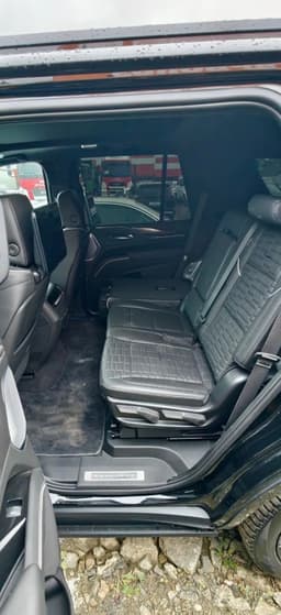 Cadillac Escalade - 8