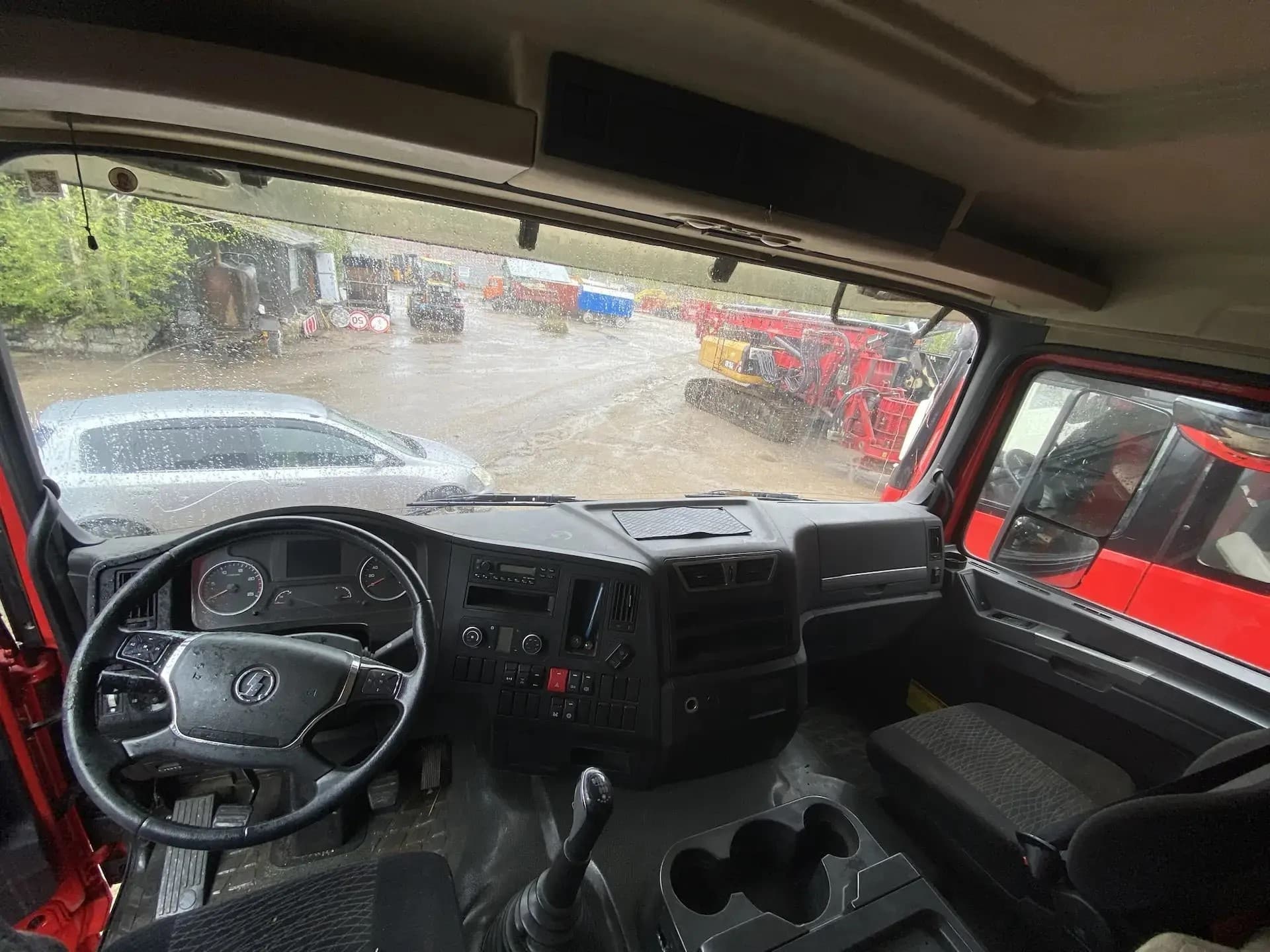 Shacman (Shaanxi) SX* 8x4 Самосвал - 5