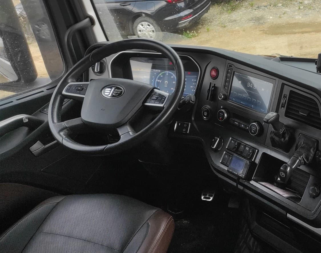 FAW J7 4x2 Седельный тягач - 5