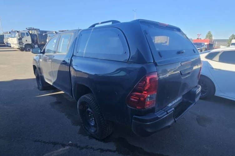 Toyota Hilux - 3