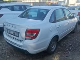 Lada Granta седан - 3