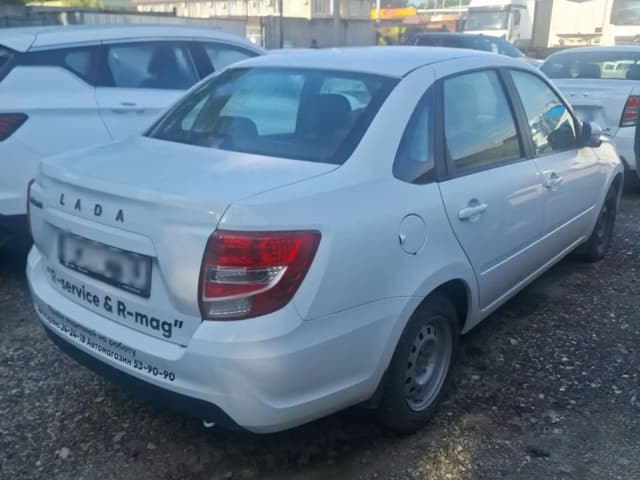Lada Granta седан - 3