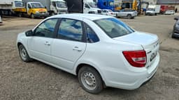 Lada Granta седан - 4