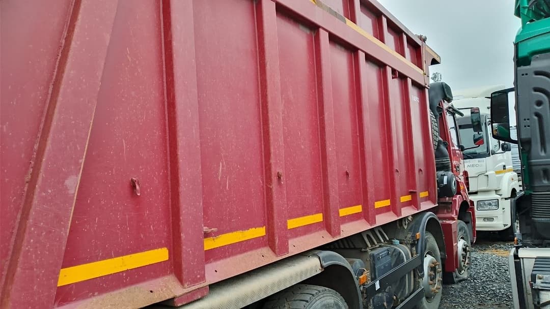 Камаз 65801-001-68 8x4 - 2